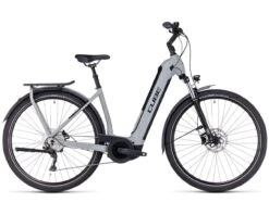 Cube Kathmandu Hybrid ONE 750 - Easy Entry Elektro Trekking Bike 2023 | Swampgrey´n´black