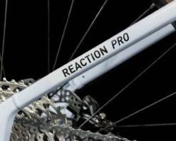 Cube Reaction Hybrid Pro 625 - 29" Elektro MTB Hardtail 2023 | Flashwhite´n´black -Angebote Laufrad Fix Store cube reaction hybrid pro 625 29 elektro mtb hardtail 2023 flashwhitenblack xxl 006 94656 2200x1760 1280x1280