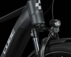 Cube Touring Hybrid ONE 500 - Elektro Trekking Bike 2023 | Grey´n´white -Angebote Laufrad Fix Store cube touring hybrid one 500 elektro trekking bike 2023 greynwhite m 003 98435 2200x1760 1280x1280