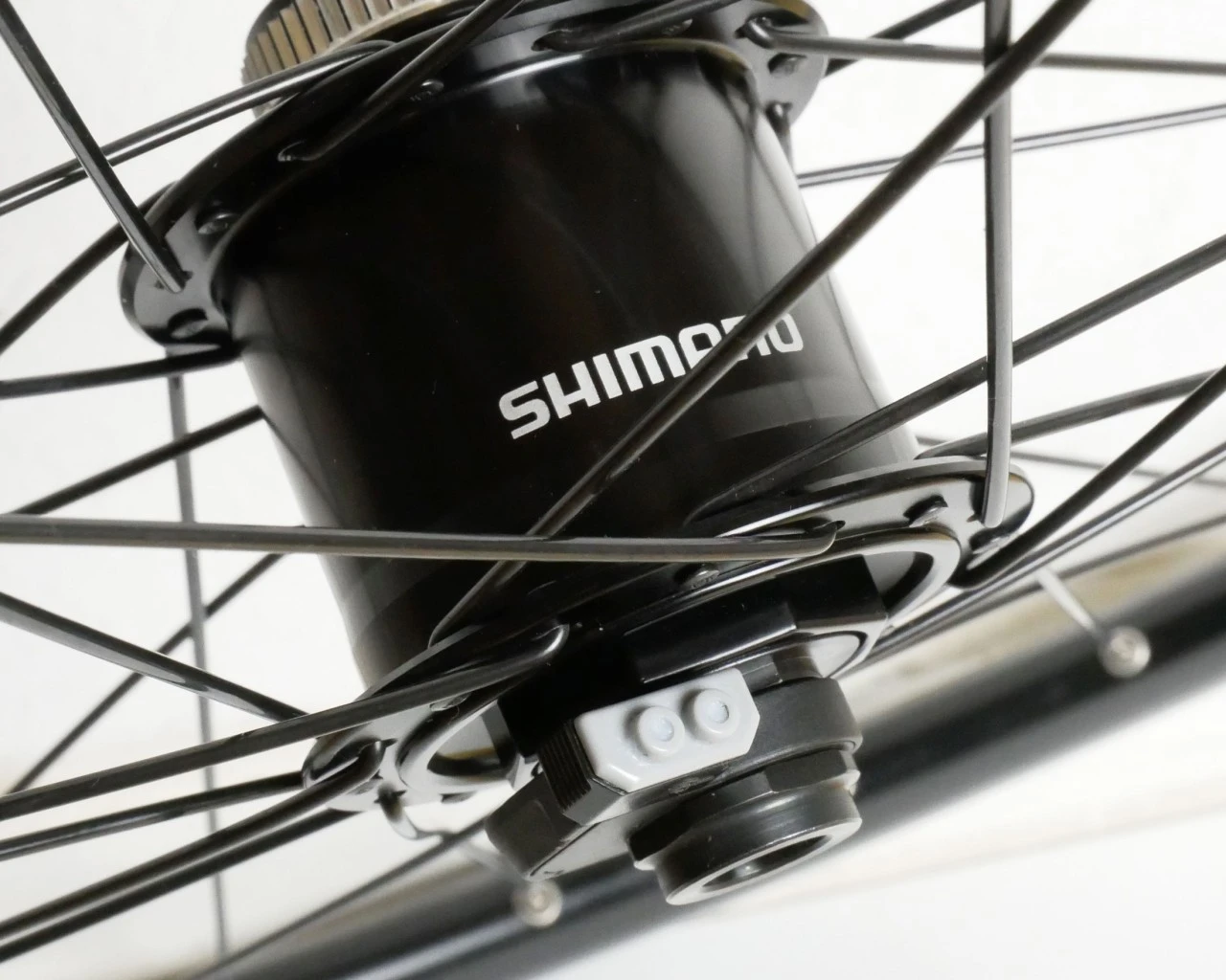 Cube Vorderrad Mit Nabendynamo Für Gravelbikes Disc | Schwarz 4 Cube Vorderrad Mit Nabendynamo Für Gravelbikes Disc | Schwarz – Bild 2